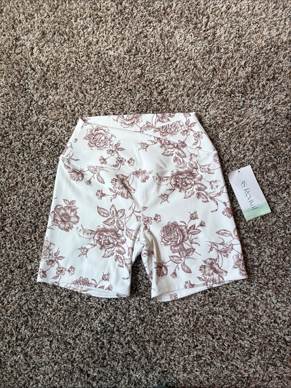 ✨NWT~Altar’d State Floral Biker Shorts✨